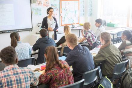 Young Americans push for climate change education: asset-mezzanine-16x9