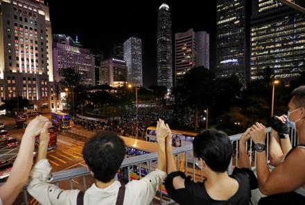 News Wrap: Hong Kong democracy supporters form human chain: asset-mezzanine-16x9