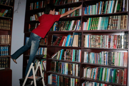 How a group of Syrian residents assembled a secret library: asset-mezzanine-16x9