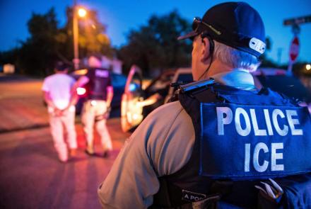 News Wrap: ICE arrests 680 undocumented workers in Miss.: asset-mezzanine-16x9
