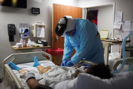 In El Paso, hospitals rush to accommodate COVID-19 surge: asset-mezzanine-16x9