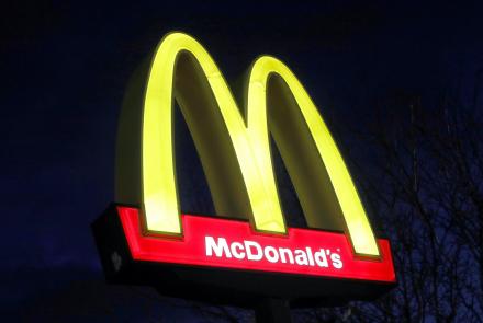 News Wrap: Former McDonald’s franchise owners sue company: asset-mezzanine-16x9