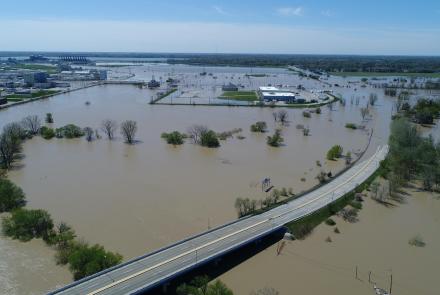 News Wrap: Record floodwaters in Michigan are still rising: asset-mezzanine-16x9