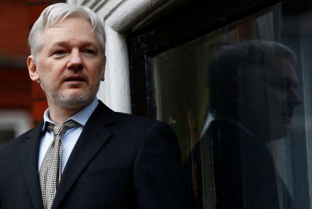 Julian Assange tries to avoid extradition to the U.S.: asset-mezzanine-16x9