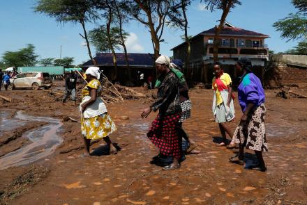 News Wrap: At least 45 killed by flooding in western Kenya: asset-mezzanine-16x9
